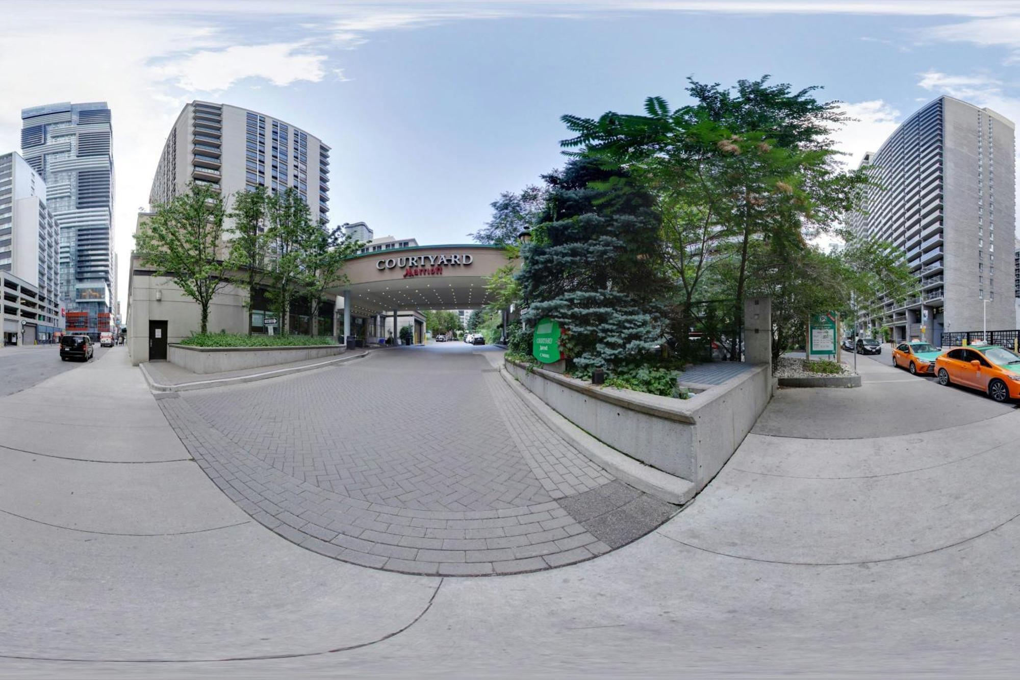 Courtyard By Marriott Toronto Downtown Hotel Exterior photo